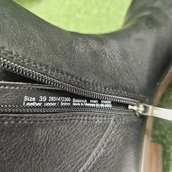 Dansko Daisie Black Leather Zip Pull On Ankle Boots Waterproof Womens 39 US 9 - Picture 8 of 8